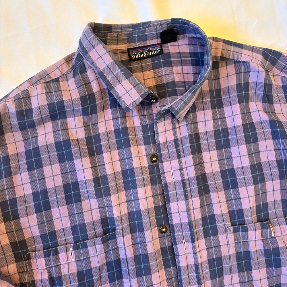 Patagonia Men’s XL‎ Plaid Button-Up Shirt – Made in Portugal – Flawed